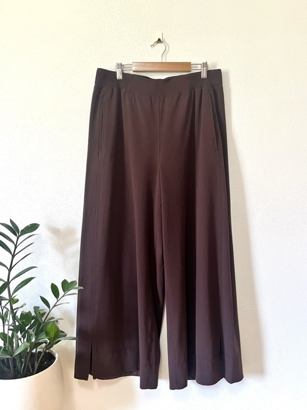 Lululemon Stretch Woven Wide Leg Crop High Rise Cropped Pant Espresso brown L - Picture 7 of 9